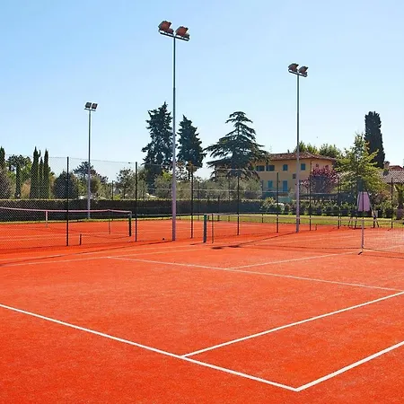 Hesse Farm Holiday Borgo Pinete * Le Vedute
